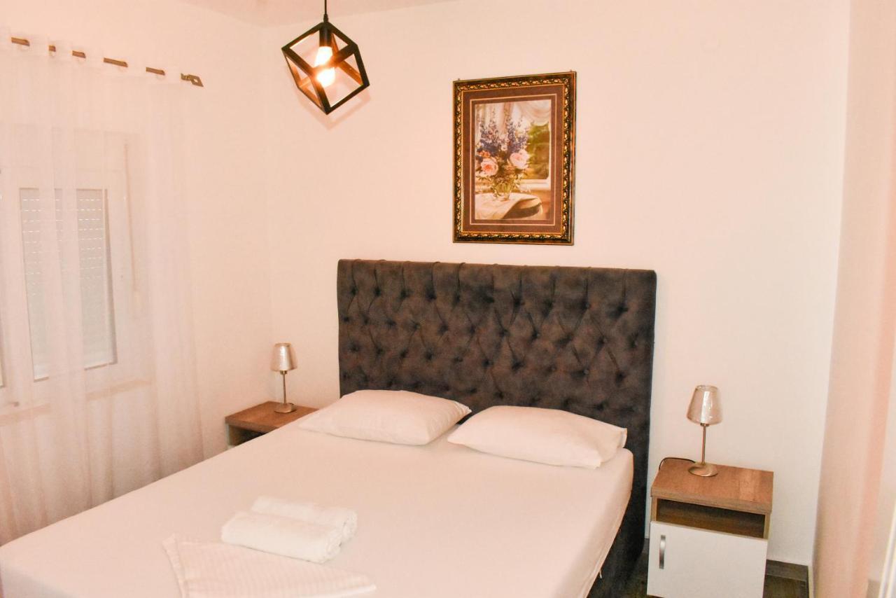 Apartments Hidri Ulcinj Buitenkant foto