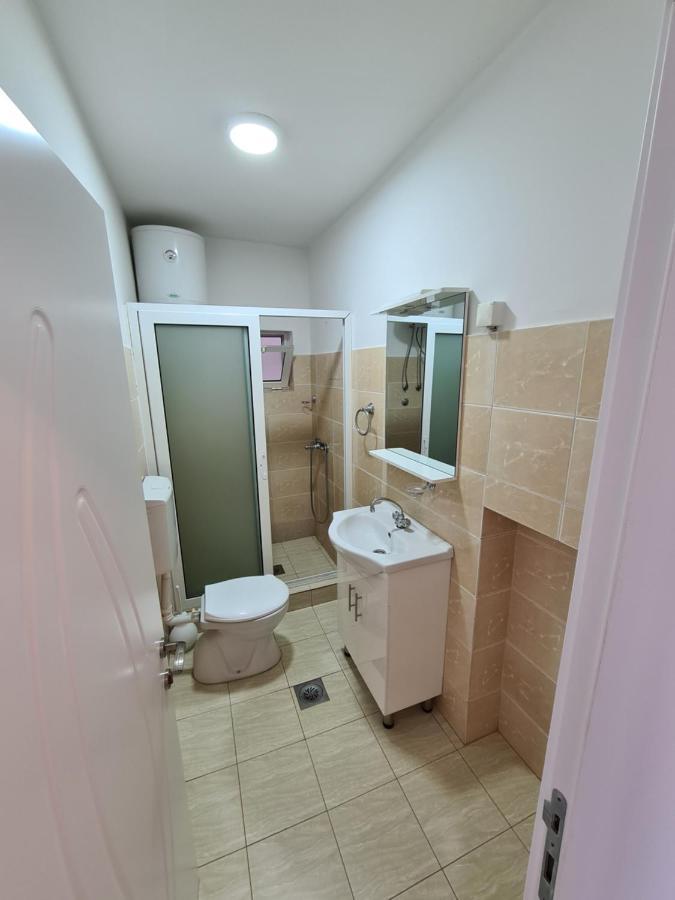 Apartments Hidri Ulcinj Buitenkant foto